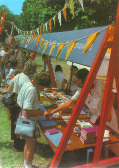 Bastelstrae, in: Nationales Jugenfestival der DDR 1979, hg. v. Zentralrat der FDJ, Verlag Zeit im Bild, Dresden 1979, S. 199.