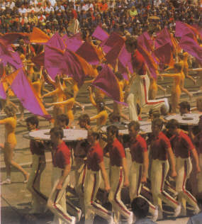 Sportvorführung, in: Nationales Jugenfestival der DDR 1979, hg. v. Zentralrat der FDJ, Verlag Zeit im Bild, Dresden 1979, S. 31.