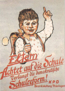 Plakat, in: Benser, Gnter, Aufruf der KPD vom 11. Juni 1945 (Illustrierte historische Hefte; Bd. 19), hg. v. Zentralinstitut fr Geschichte der Akademie der Wissenschaften der DDR, Berlin 1980, S. 41. 